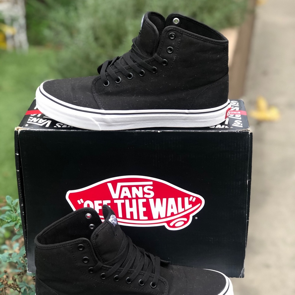 Vans 106 Hi Black/True White